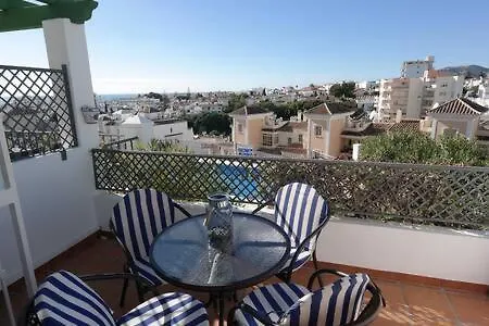 Amplio Con Piscina Cerca De La Playa アパート ネルハ